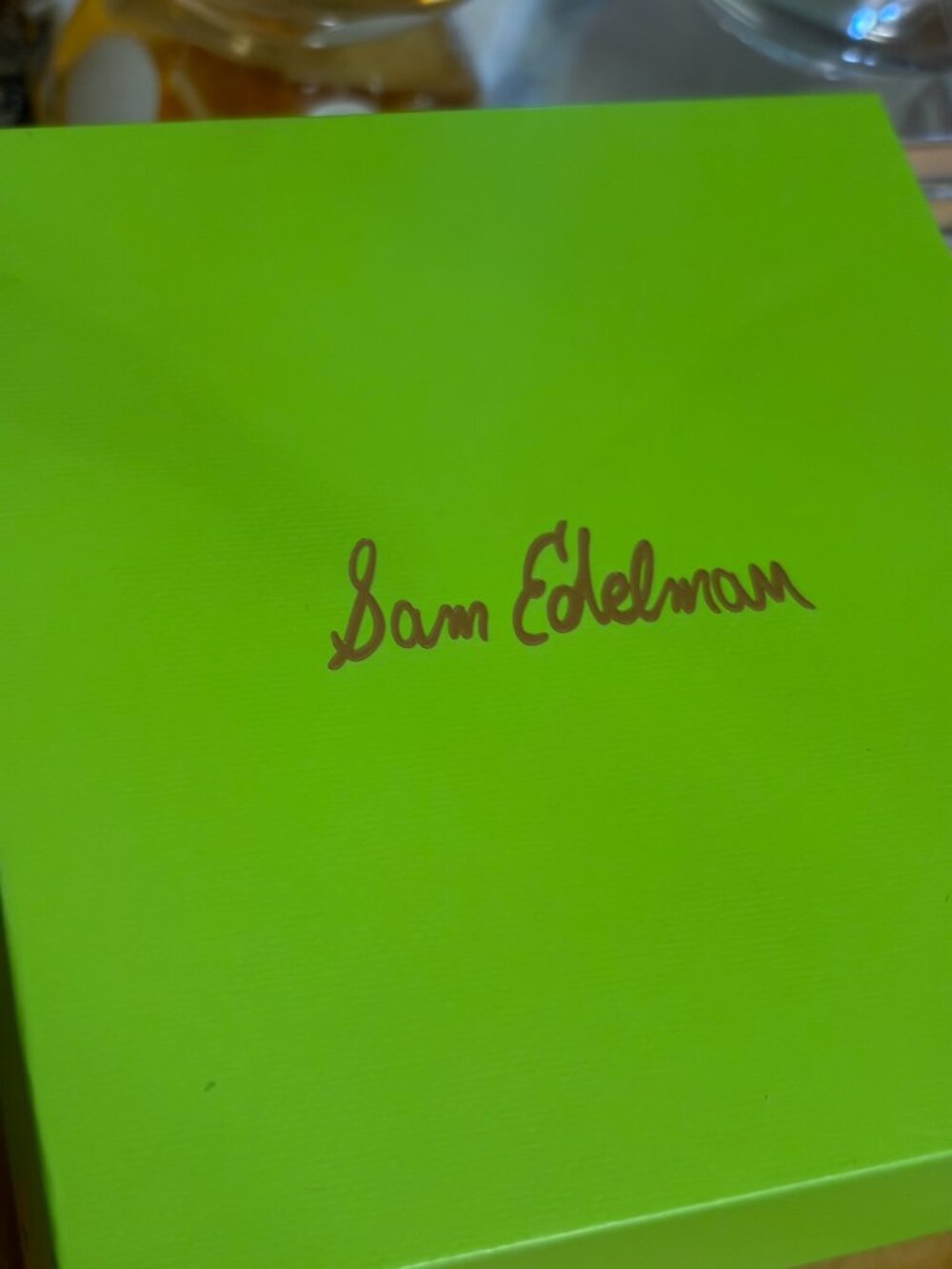 SAM EDELMAN GLOSSY BLACK PATENT CARD CASE IN A GIFT BOX - Picture 4 of 4